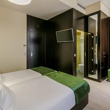 Отель Behotelisboa 4*