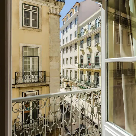 Behotelisboa Лиссабон