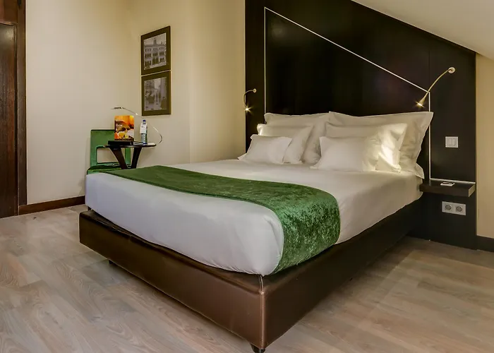 Behotelisboa מלון